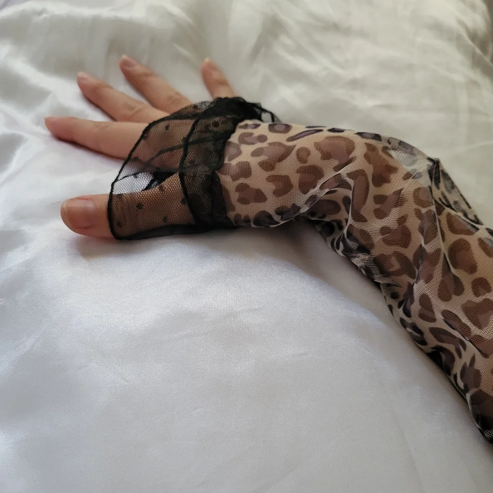 Leopard Print Mesh Sleeves